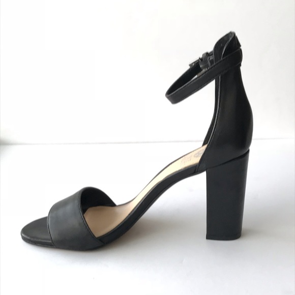 Vince Camuto Shoes - SALE! 🎉Vince Camuto Sandal with block heel